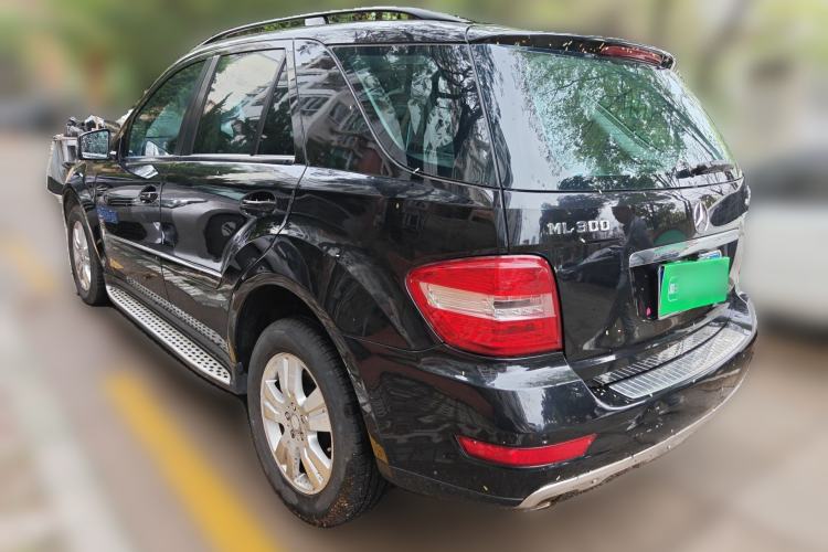 Used Mercedes-Benz M-Class 2010 ML 300 4MATIC Rear Left 45 Deg