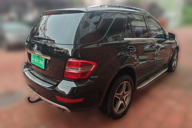 Used Mercedes-Benz M-Class 2010 ML 350 4MATIC Luxury Special Edition Rear Right 45 Deg