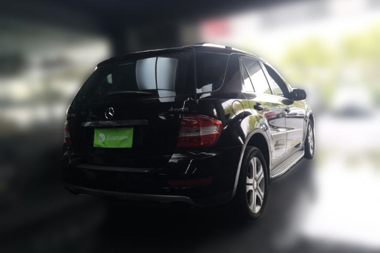 Used Mercedes-Benz M-Class 2010 ML 350 4MATIC Luxury Model Rear Right 45 Deg