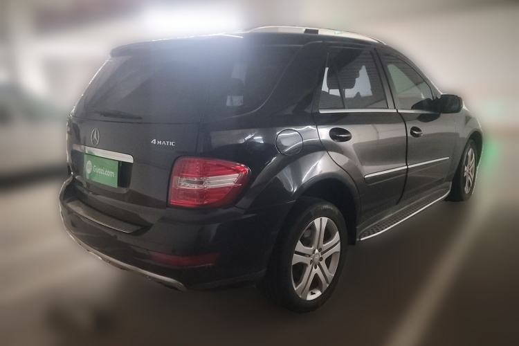 Used Mercedes-Benz M-Class 2010 ML 350 4MATIC Luxury Model Rear Right 45 Deg