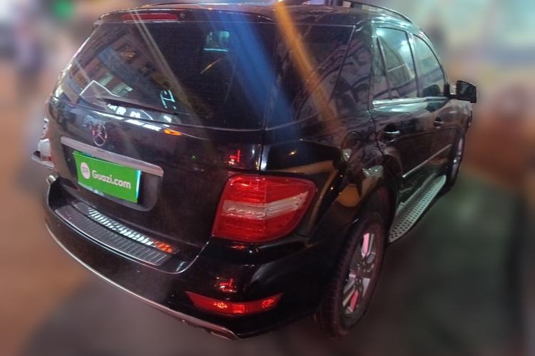 Used Mercedes-Benz M-Class 2010 ML 300 4MATIC Rear Right 45 Deg