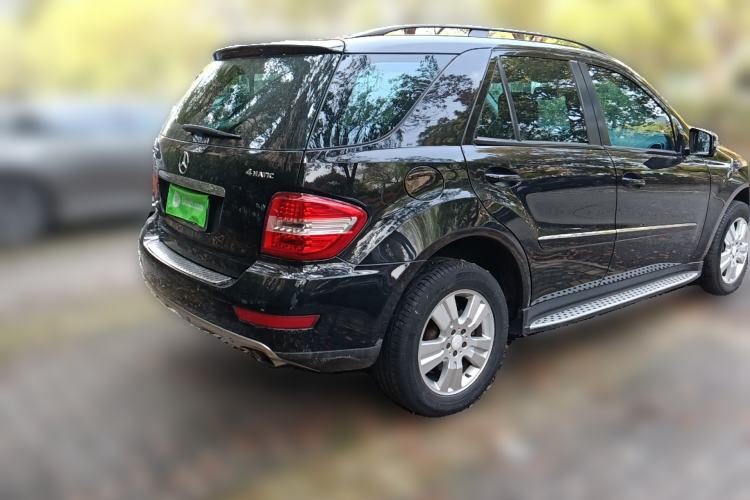 Used Mercedes-Benz M-Class 2010 ML 300 4MATIC Rear Right 45 Deg