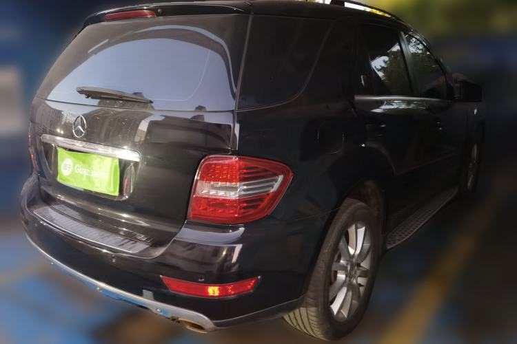 Used Mercedes-Benz M-Class 2010 ML 350 4MATIC Luxury Special Edition Rear Right 45 Deg