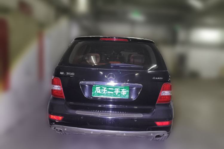 Used Mercedes-Benz M-Class 2010 ML 300 4MATIC Rear