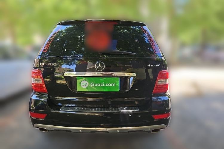 Used Mercedes-Benz M-Class 2010 ML 300 4MATIC Rear