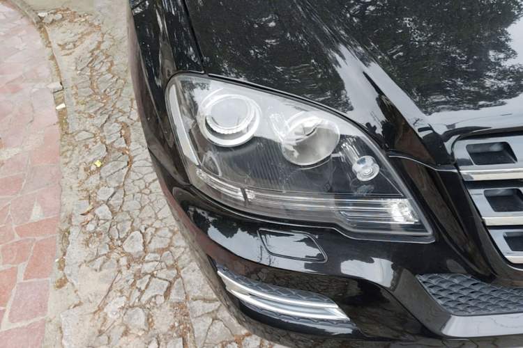 Used Mercedes-Benz M-Class 2010 ML 350 4MATIC Luxury Model Right Front Headlight