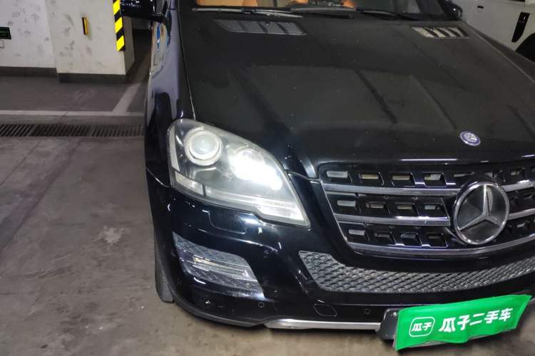 Used Mercedes-Benz M-Class 2010 ML 350 4MATIC Luxury Model Right Front Headlight
