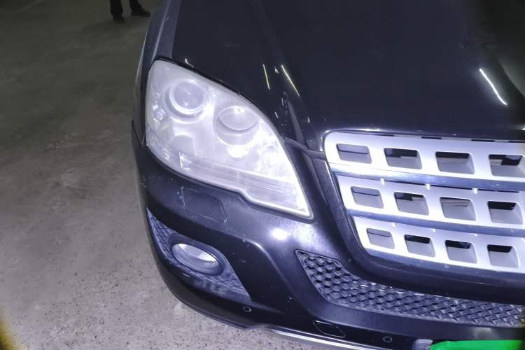 Used Mercedes-Benz M-Class 2010 ML 300 4MATIC Right Front Headlight