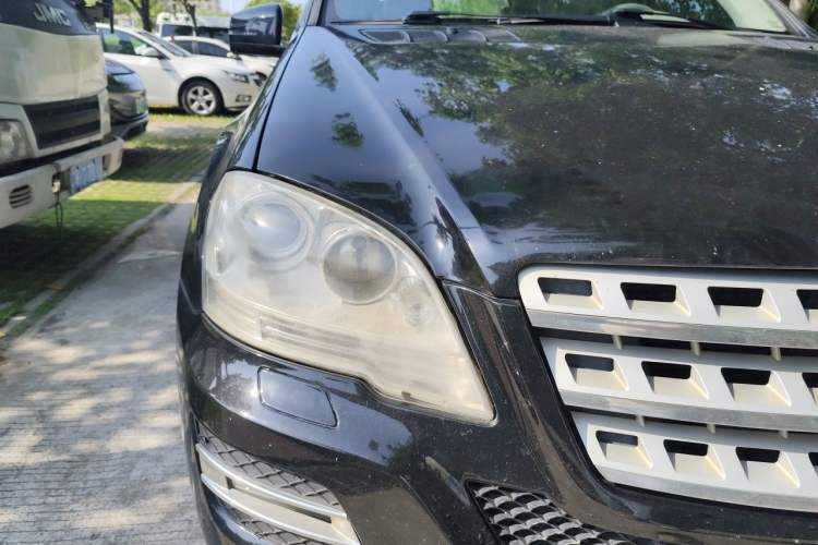 Used Mercedes-Benz M-Class 2010 ML 300 4MATIC Right Front Headlight