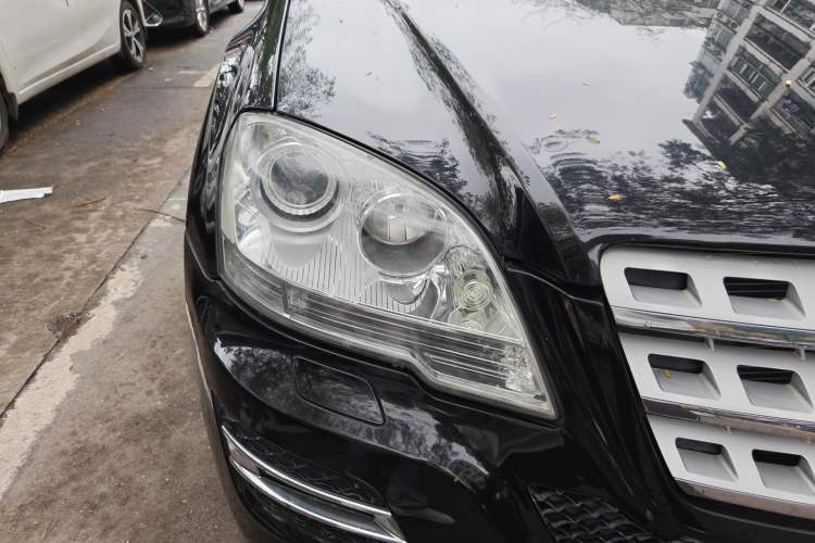 Used Mercedes-Benz M-Class 2010 ML 300 4MATIC Right Front Headlight