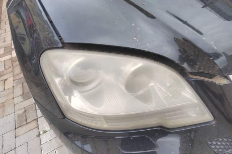 Used Mercedes-Benz M-Class 2010 ML 300 4MATIC Right Front Headlight