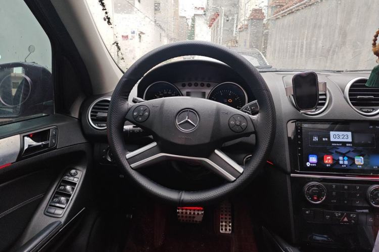Used Mercedes-Benz M-Class 2010 ML 300 4MATIC Steering Wheel