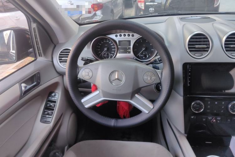 Used Mercedes-Benz M-Class 2010 ML 300 4MATIC Steering Wheel