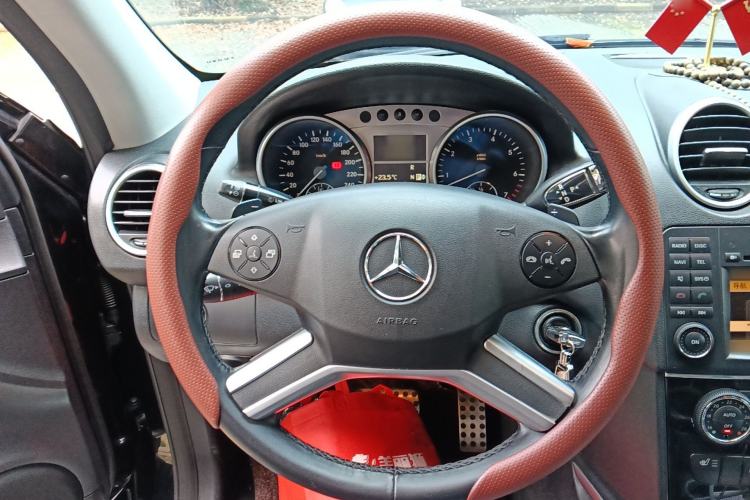 Used Mercedes-Benz M-Class 2010 ML 300 4MATIC Steering Wheel