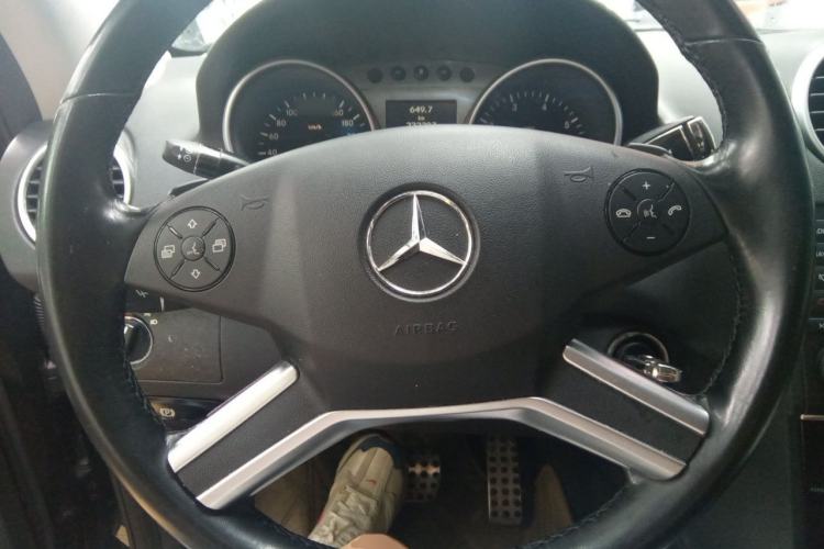 Used Mercedes-Benz M-Class 2010 ML 300 4MATIC Steering Wheel