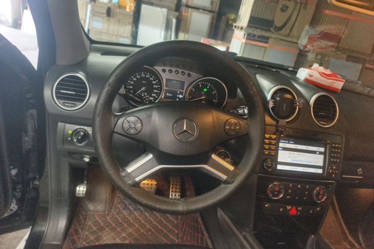 Used Mercedes-Benz M-Class 2010 ML 300 4MATIC Steering Wheel