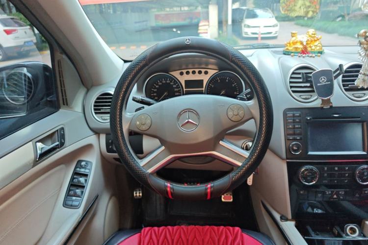Used Mercedes-Benz M-Class 2010 ML 300 4MATIC Steering Wheel