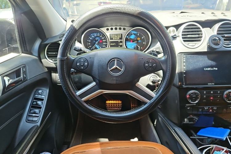 Used Mercedes-Benz M-Class 2010 ML 300 4MATIC Steering Wheel