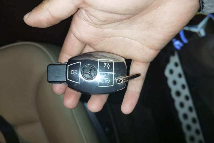 Used Mercedes-Benz M-Class 2010 ML 350 4MATIC Luxury Special Edition Vehicle Key