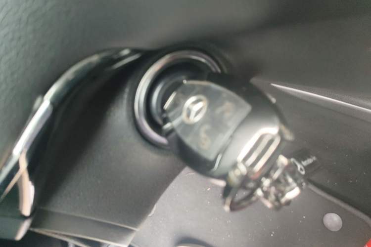 Used Mercedes-Benz M-Class 2010 ML 350 4MATIC Luxury Model Vehicle Key