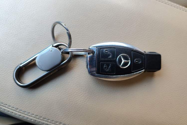 Used Mercedes-Benz M-Class 2010 ML 500 4MATIC Special Edition Vehicle Key