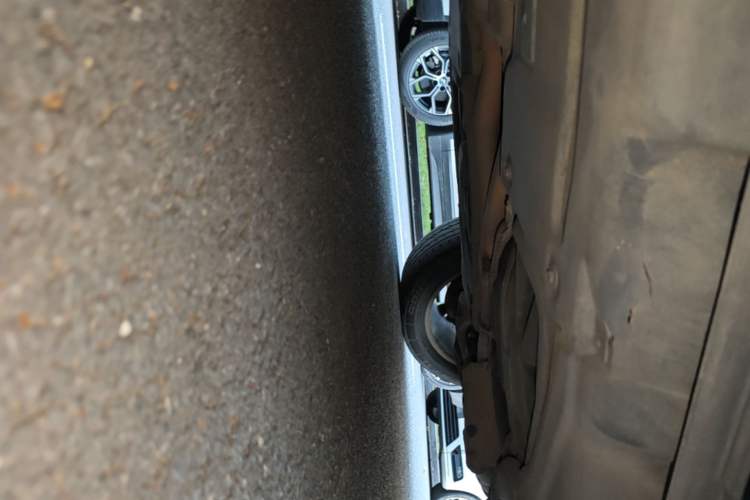 Used Mercedes-Benz M-Class 2010 ML 350 4MATIC Luxury Model Chassis Rear Left