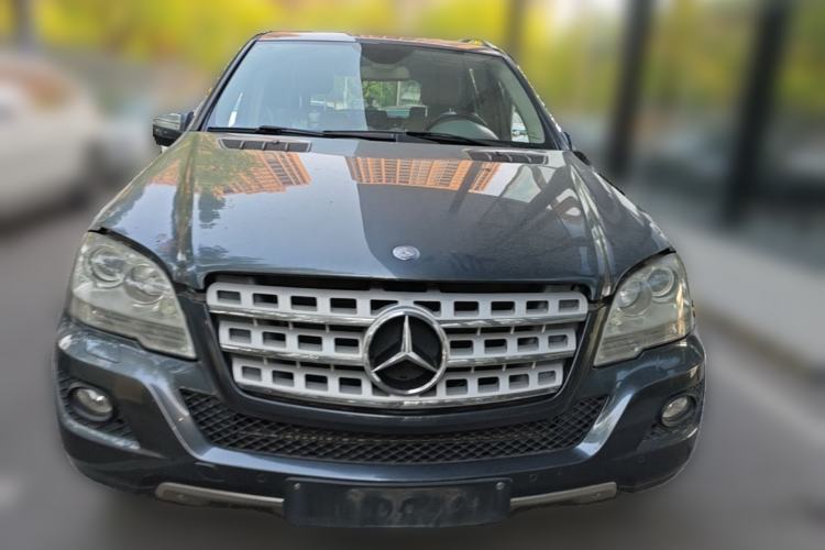 Used Mercedes-Benz M-Class 2010 ML 350 4MATIC Luxury Model Front