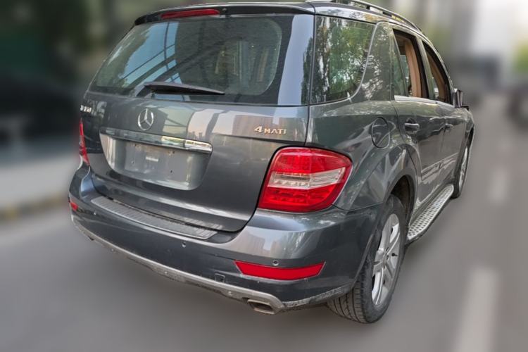 Used Mercedes-Benz M-Class 2010 ML 350 4MATIC Luxury Model Rear Right 45 Deg