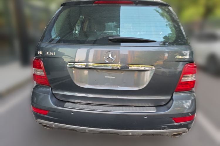 Used Mercedes-Benz M-Class 2010 ML 350 4MATIC Luxury Model Rear