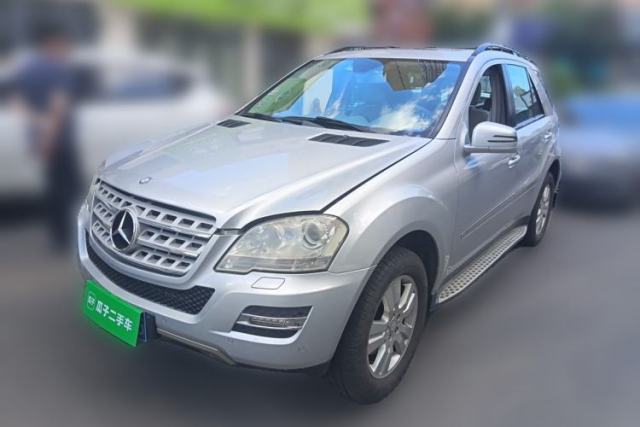 Used Mercedes-Benz M-Class 2010 ML 300 4MATIC