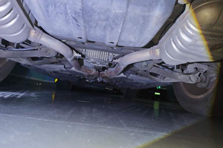 Used Mercedes-Benz M-Class 2010 ML 300 4MATIC Chassis Rear