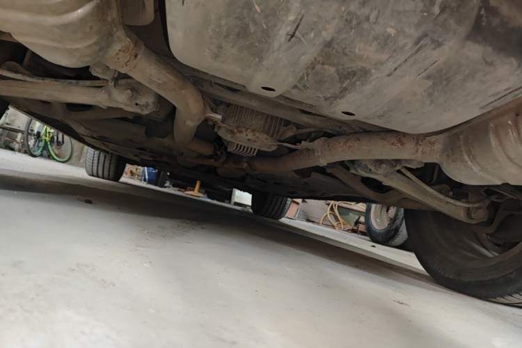 Used Mercedes-Benz M-Class 2010 ML 300 4MATIC Chassis Rear