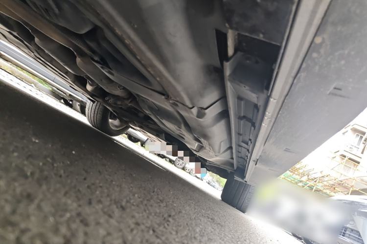 Used Mercedes-Benz M-Class 2010 ML 350 4MATIC Luxury Model Chassis Rear Right