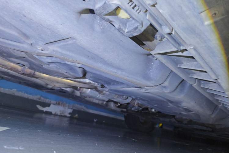Used Mercedes-Benz M-Class 2010 ML 300 4MATIC Chassis Rear Right