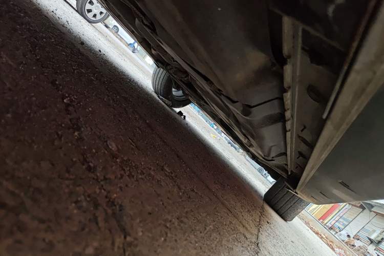 Used Mercedes-Benz M-Class 2010 ML 350 4MATIC Luxury Special Edition Chassis Rear Right