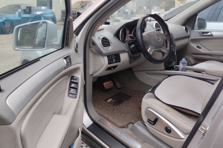 Used Mercedes-Benz M-Class 2010 ML 300 4MATIC Driver Seat