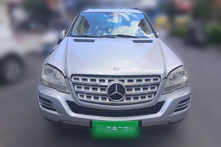 Used Mercedes-Benz M-Class 2010 ML 300 4MATIC Front