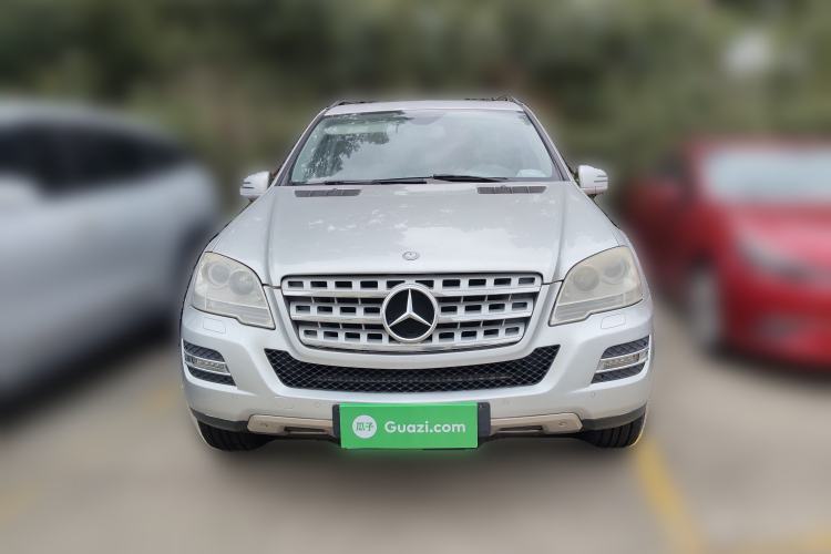 Used Mercedes-Benz M-Class 2010 ML 300 4MATIC Front