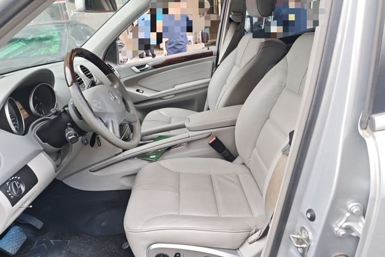 Used Mercedes-Benz M-Class 2010 ML 350 4MATIC Luxury Model Left Front Seat