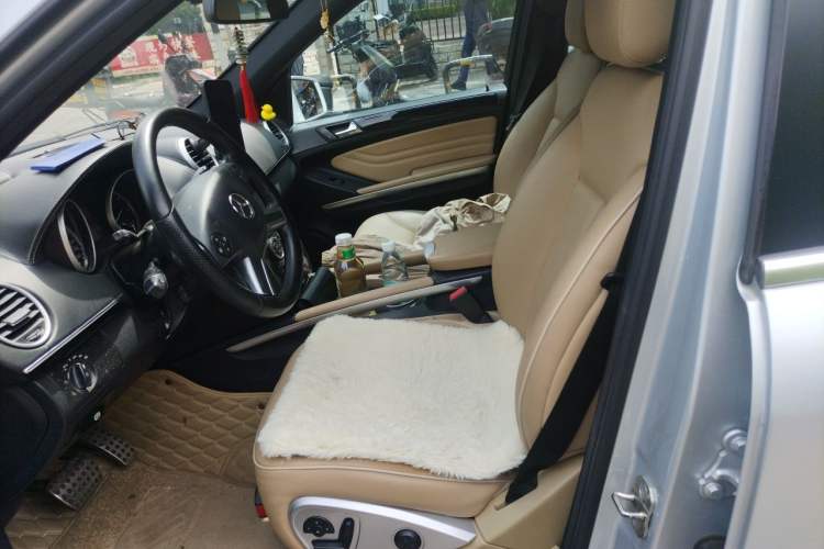 Used Mercedes-Benz M-Class 2010 ML 350 4MATIC Luxury Model Left Front Seat