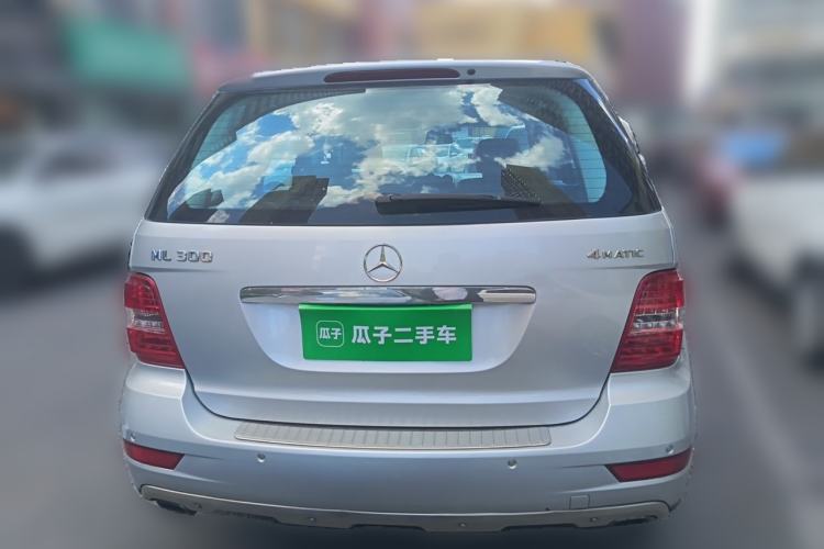 Used Mercedes-Benz M-Class 2010 ML 300 4MATIC Rear