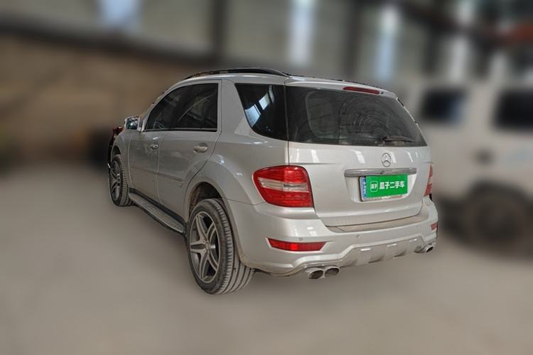 Used Mercedes-Benz M-Class 2010 ML 300 4MATIC Rear Left 45 Deg