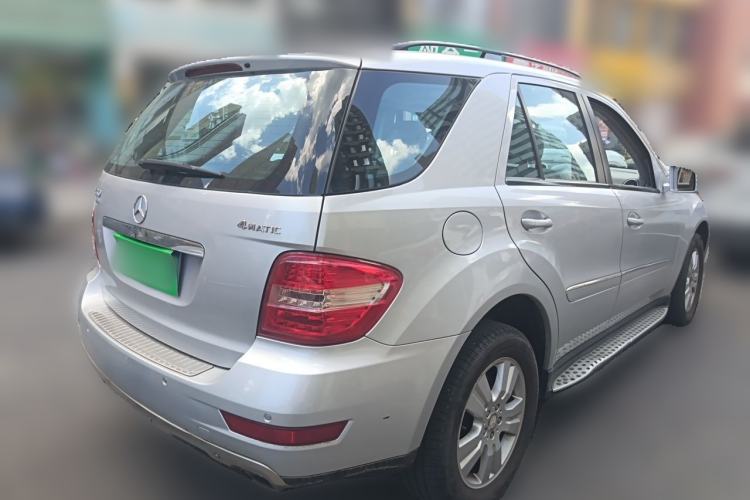 Used Mercedes-Benz M-Class 2010 ML 300 4MATIC Rear Right 45 Deg