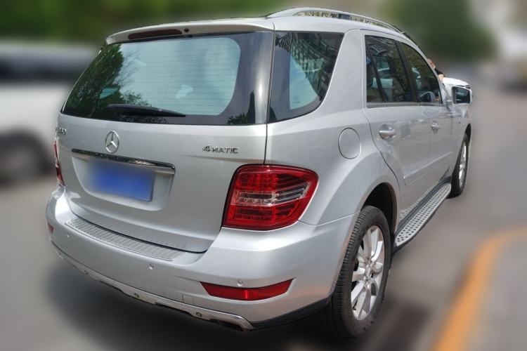 Used Mercedes-Benz M-Class 2010 ML 350 4MATIC Luxury Model Rear Right 45 Deg