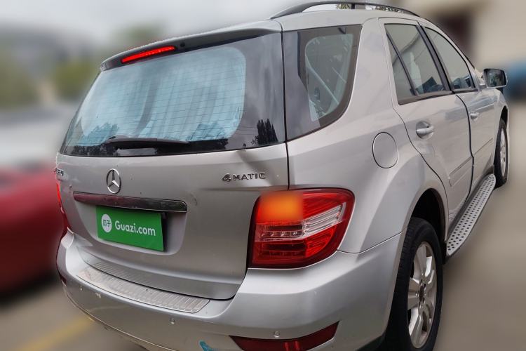 Used Mercedes-Benz M-Class 2010 ML 300 4MATIC Rear Right 45 Deg