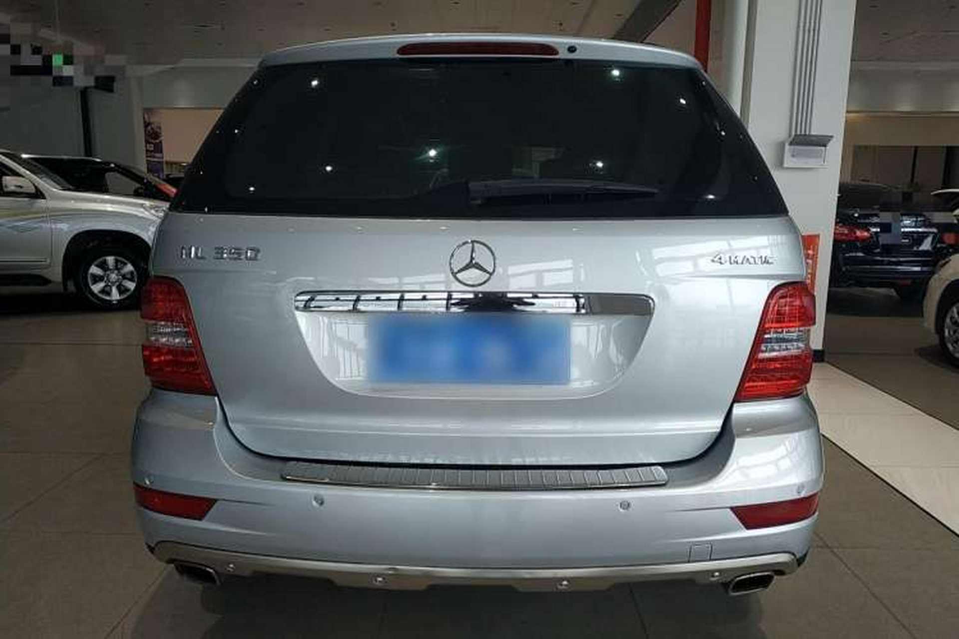 Used Mercedes-Benz M-Class 2010 ML 300 4MATIC Rear