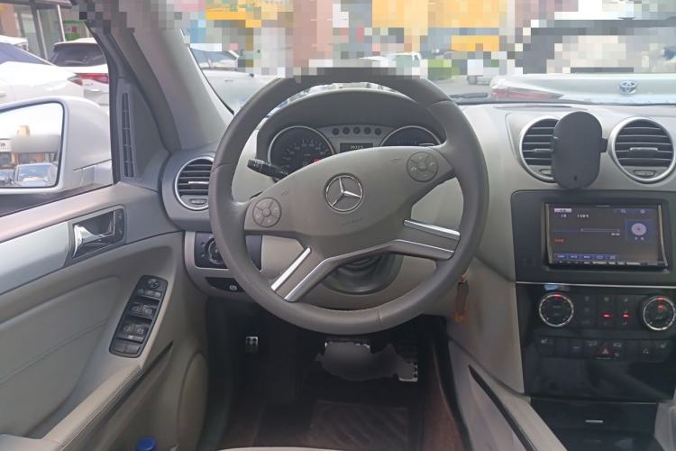 Used Mercedes-Benz M-Class 2010 ML 300 4MATIC Steering Wheel