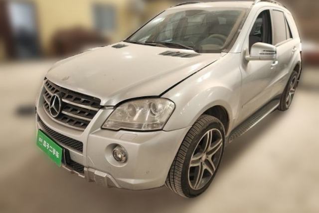 Mercedes-Benz M-Class 2010 ML 300 4MATIC usado