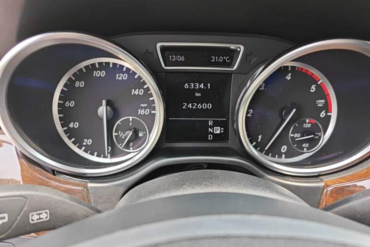 Used Mercedes-Benz M-Class  Instrument Cluster