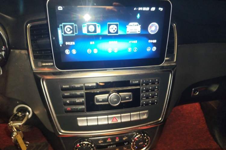 Used Mercedes-Benz M-Class 2012 ML 300 Audio And AC Panel